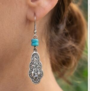 Boho Hippie Western Cowgirl Turquoise Stone Fan Silver Drop Wire Earrings New